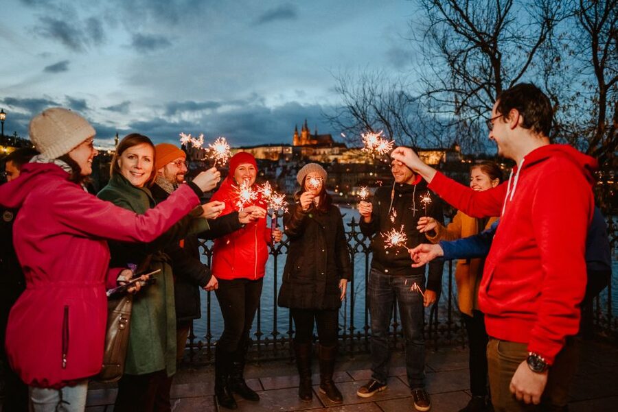 Prague: 2-3h Magical Christmas Markets Tour with Inclusions - Cookies, mulled wine, and hot mead