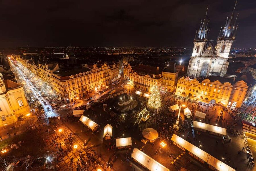 Prague: Private Christmas Markets and Landmarks Tour - Why this route works in Prague at Christmas