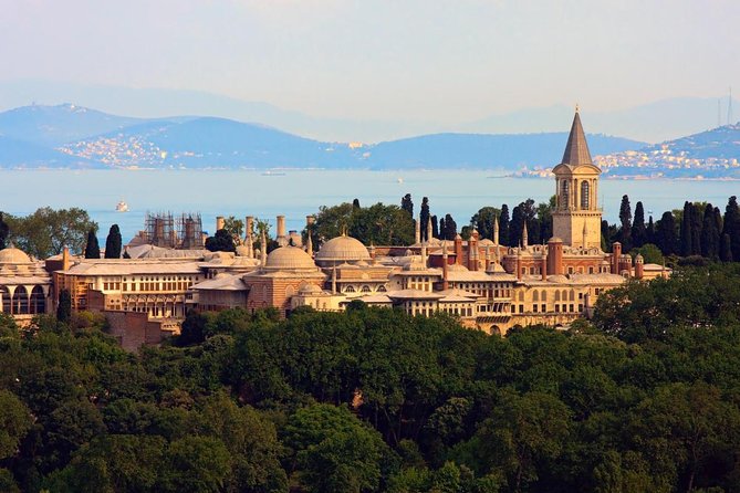 Private 5-6h: Topkapi + Hagia Sophia + Blue Mosque + Grand Bazaar - A strong Old City route, with one important tradeoff