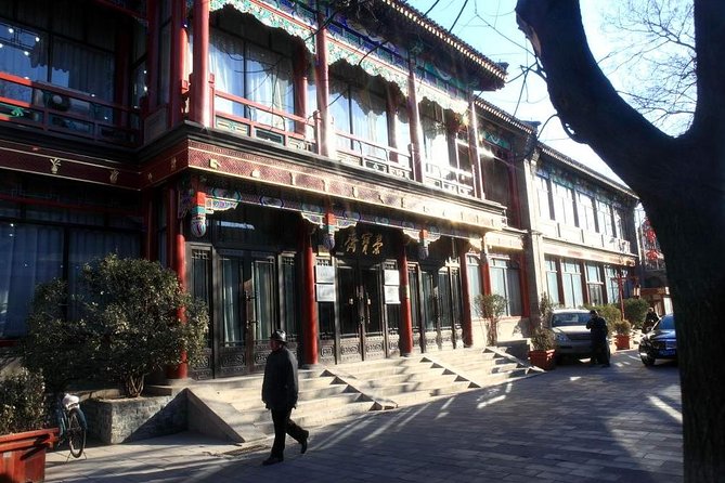 Private Beijing Markets Tour with Tea Tasting at Hongqiao Pearl Market - Panjiayuan: Beijing’s Giant Antique Market