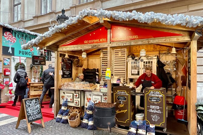 Private Budapest Christmas Market Tour with Chimney Cake & Mulled Wine - The sights between the two main stops