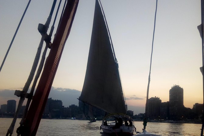 Private Cairo Top tour pyramids, Museum, felucca and bazaar - Wandering through Khan Al-Khalili