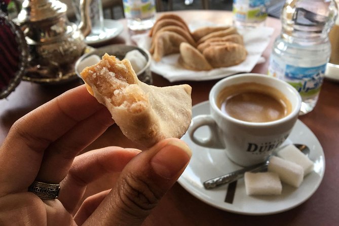 Private Casablanca Market Tour and Cooking Class with Chamsi - Starting with tea in Hay El Hana