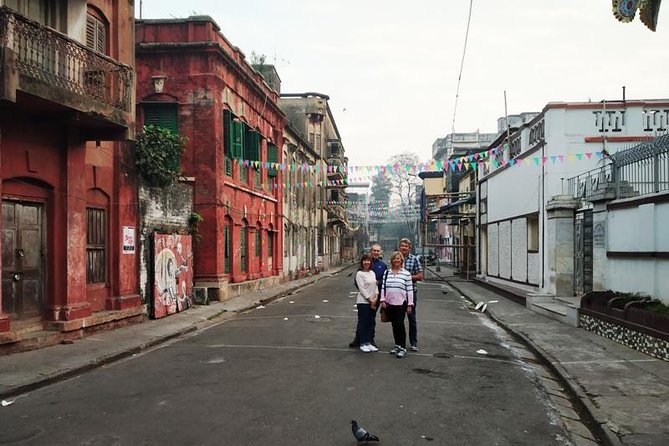 Private Custom Full Day Sightseeing Tour of Kolkata - College Street and Indian Coffee House