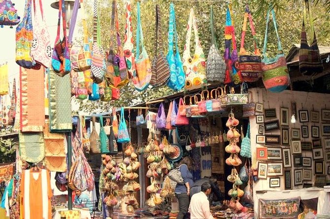 Private Custom Shopping Tour: Delhi's Bustling Markets - Key points to know before you book