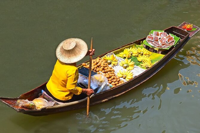 Private Damnoen Saduak Floating Market and Train Market Tour - Lunch beside the river