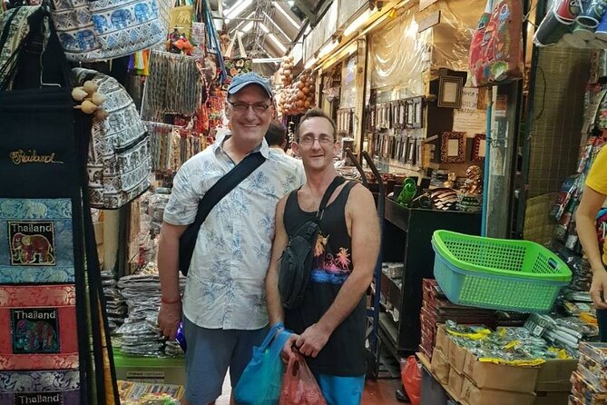Private Exclusive Guided Chatuchak Weekend Market Shopping Tour - The lunch question needs clarification