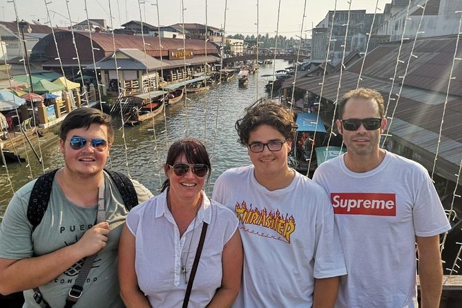 Private Excursion to Maeklong Railway & Amphawa Floating Markets - What the private format changes