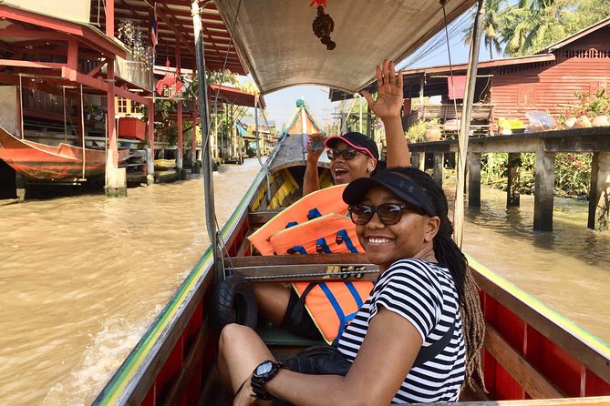 Private Excursion to Maeklong Railway and Floating Markets - Cruising the canals to Damnoen Saduak