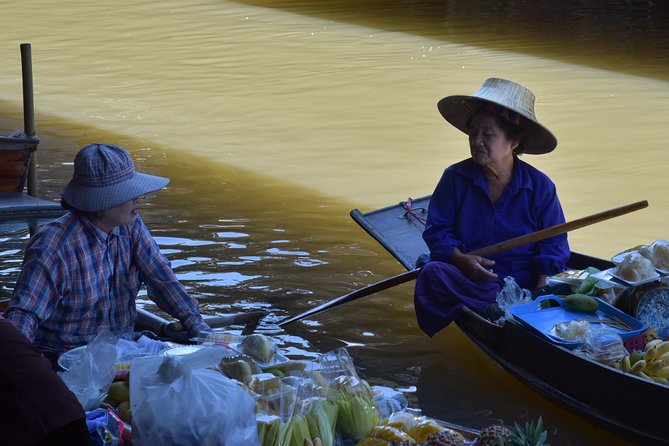 Private Excursion to Maeklong Railway and Floating Markets - What the private format adds