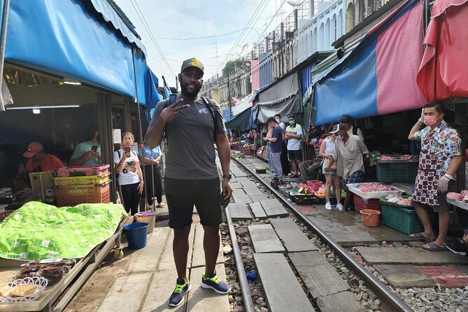 Private Floating Market and Maeklong Railway Market Day Tour - What a private six-hour schedule feels like
