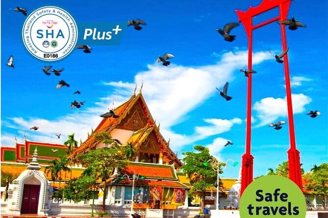 Private Floating Market & Maeklong Railway Tour from Bangkok - Maeklong Railway Market and the moving train
