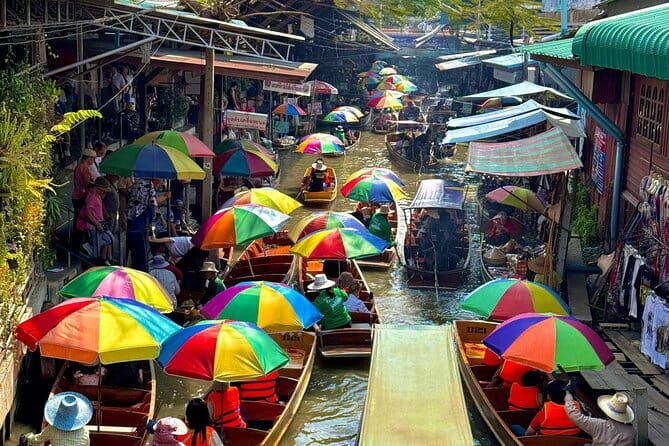 Private Floating Market & Maeklong Railway Tour from Bangkok - Wat Bang Kung and the banyan-covered shrine