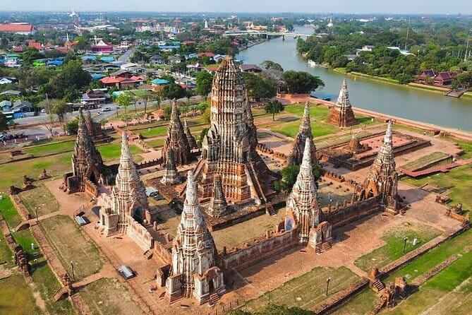 Private Floating Market & Maeklong Railway Tour from Bangkok - The return to Bangkok