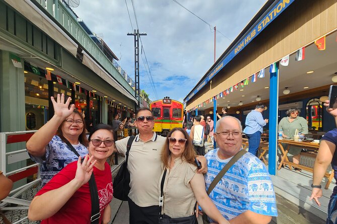 Private Floating Market, Train Market and After Rain Cafe Tour - Two hours among the canals at Damnoen Saduak