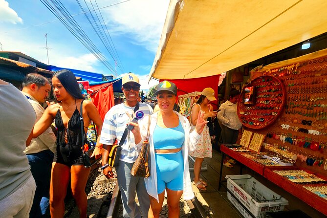 Private Floating Market, Train Market and After Rain Cafe Tour - Should you book it?