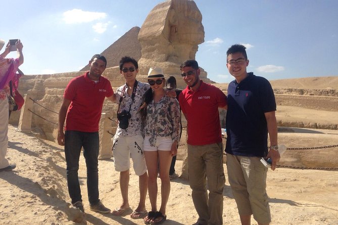 Private Full-Day Tour Visiting Giza Pyramids, Egyptian Museum and Old Market - Lunch, local food, and an important package question