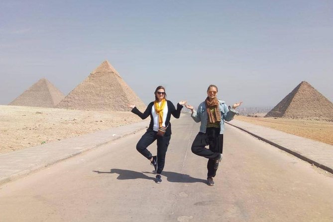 Private Full-Day Tour Visiting Giza Pyramids, Egyptian Museum and Old Market - Khan el-Khalili: Cairo’s old market streets