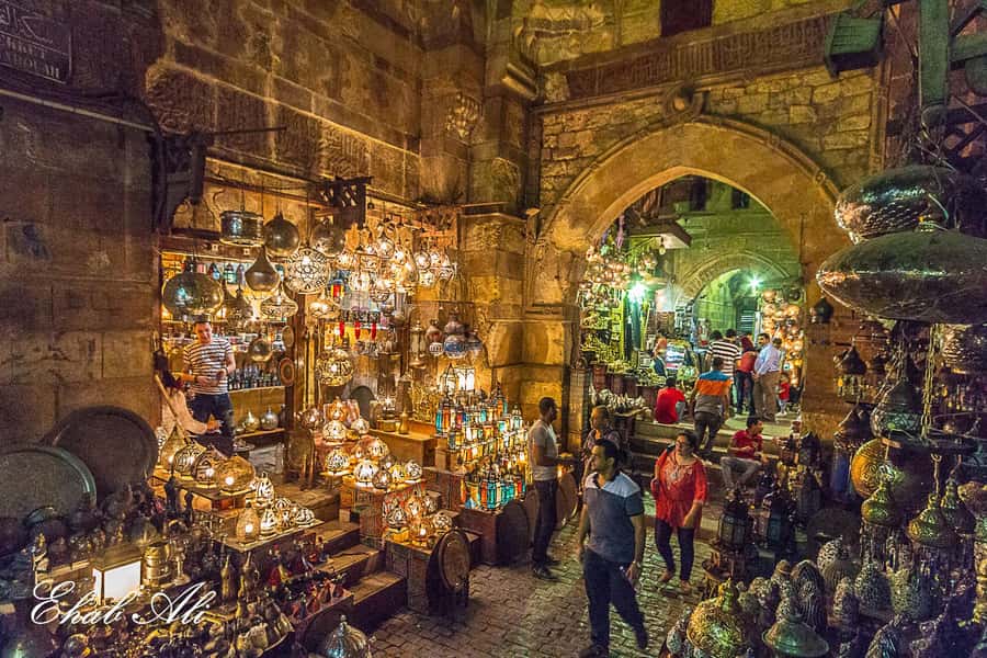 Private Giza Pyramids , Museum, Citadel and Cairo Bazaar - The guide and driver matter here