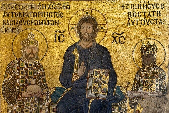 Private Guided Tour Hagia Sophia, Cistern, Topkapi and Bazaar - Vezirhan Caravanserai and the craft of Turkish carpets