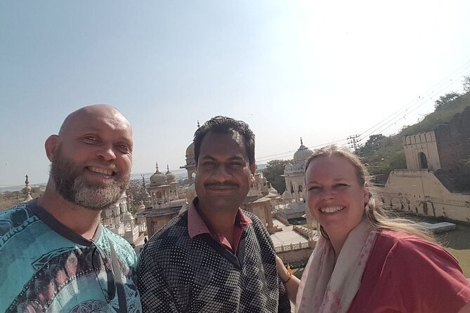 Private Jaipur Full-Day Tour with Block Printing - Choti Chaupar Flower Market gives you a street-level start