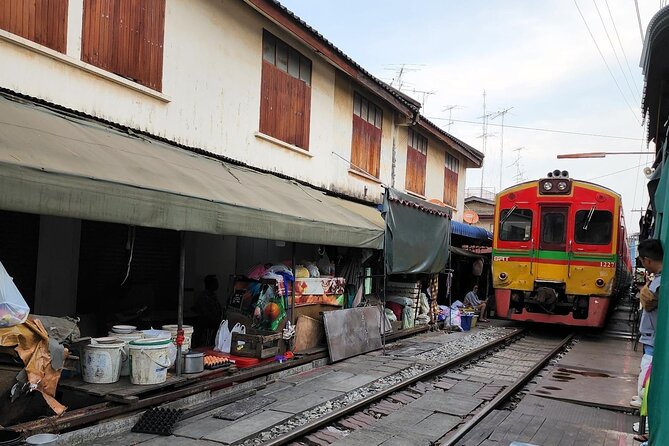 Private Maeklong Railway Market and Amphawa Day Tour from Bangkok - Why Mae Klong’s market is worth the ride