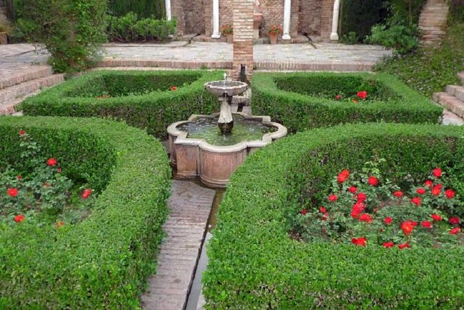 Private Malaga: Alcazaba, Museum, Market, Cathedral & Picasso - The Malaga Museum and its archaeological collection