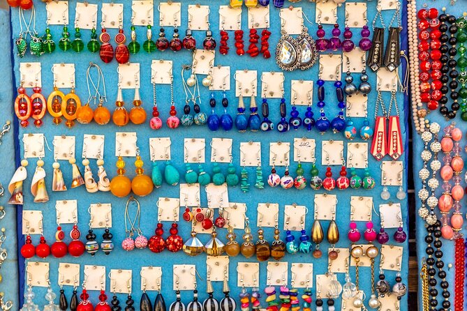 Private Old Delhi Markets and Temples Tour - Why Old Delhi works best with a guide