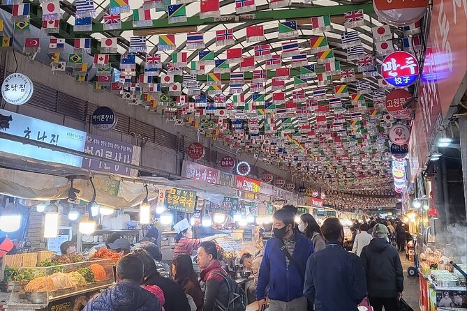 Private Seoul City Tour Palace, village, temple, market - A full day built around Seoul’s old royal center