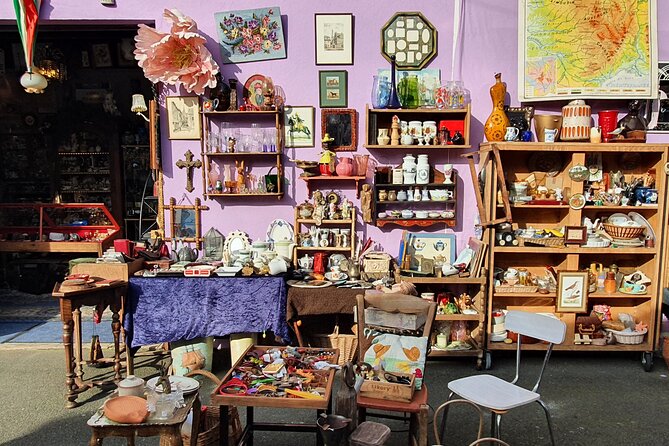 Private shopping tour at the Paris Antique Flea Market - Starting at your hotel or apartment