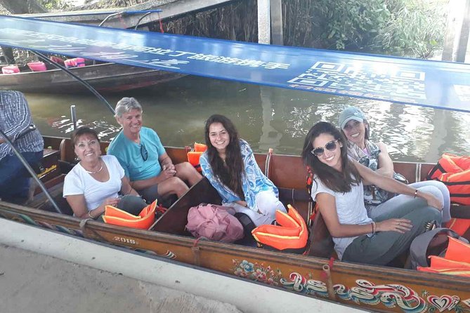 Private Tour: Floating Market and Maeklong Tour from Bangkok - Who should book it