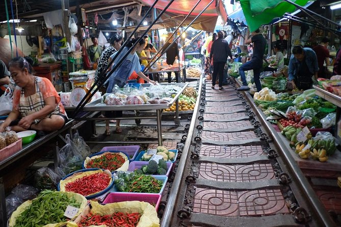 Private Tour from Bangkok: Railway and Floating Markets Tour - Who should book this tour