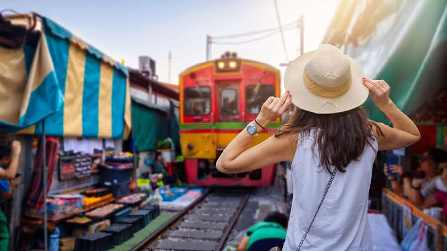 Private Tour from Bangkok: Railway & Floating Markets - Why the Maeklong train market is the star
