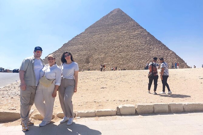 Private Tour Giza Pyramids ,Egyptian Museum and Local Market - The Cairo itinerary begins with the Giza Plateau