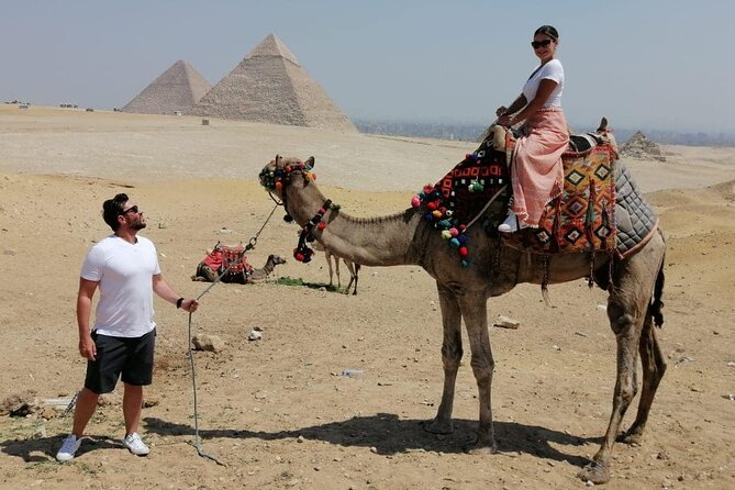 Private Tour Giza Pyramids ,Egyptian Museum and Local Market - The Great Sphinx brings the monuments together