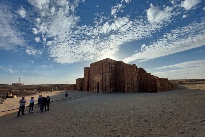 Private Tour in the World of the Pyramids'Egyptian Museum'Bazaar - The $65 price and the real value