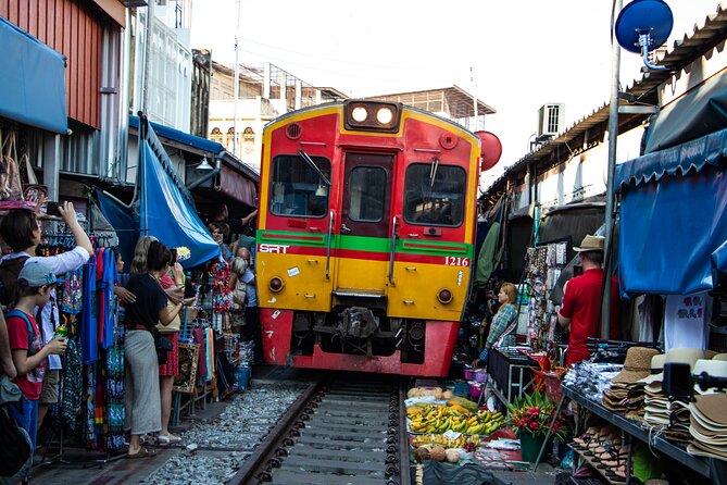 Private tour : Railway & Floating Market and the Bridge over river Kwae - The Thailand-Burma Railway Centre puts the bridge in context