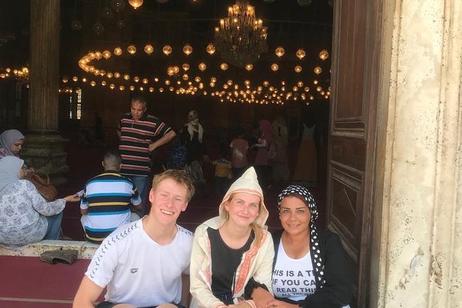 Private Tour To Egyptian Museum, Old Cairo & Bazaar - Lunch in a local restaurant