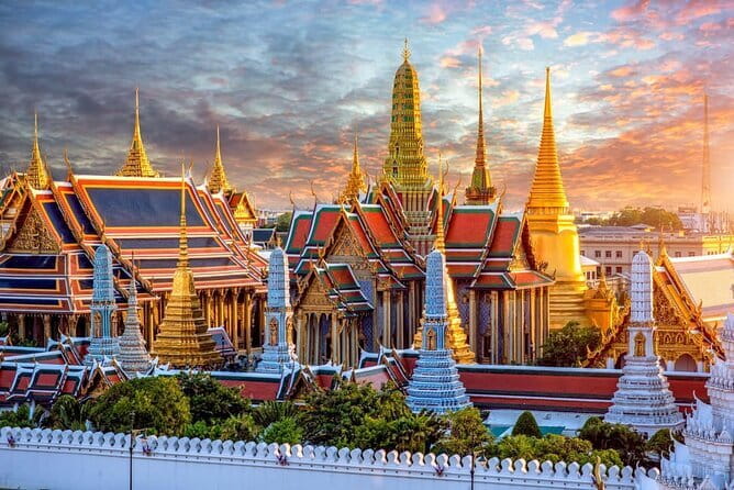 Private Tour to Maeklong Train Market and Floating Market - Should you book the Maeklong and floating market tour?