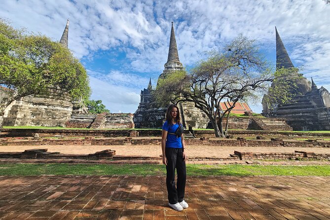 Private Tour to Railway Market, Floating Market And Ayutthaya - Wihan Phra Mongkhon Bophit and the giant bronze Buddha