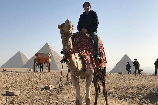 Private Tour to The Pyramids Egyptian Museum & Bazaar from Cairo - What the private format really adds
