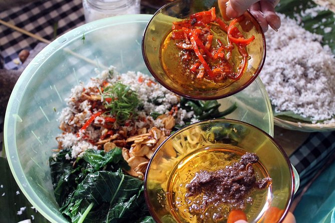PRIVATE Ubud Market Tour & Balinese Cooking Class with Putu - Cooking Two or Three Balinese Dishes