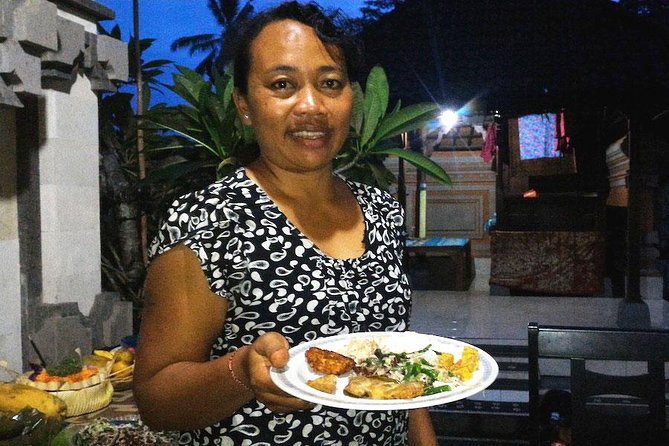 PRIVATE Ubud Market Tour & Balinese Cooking Class with Putu - What the $95 Price Covers