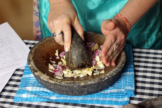 PRIVATE Ubud Market Tour & Balinese Cooking Class with Putu - Who Will Enjoy This Morning Most