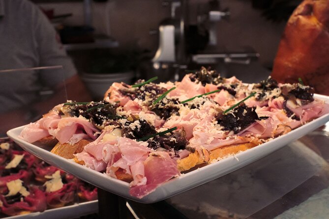 Private Venice Food Tour with Rialto Market Visit - Starting with cicchetti at Alla Fonda