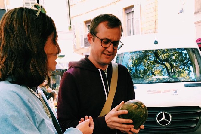 Provençal Farmers market tour - Eduardo’s role makes the difference
