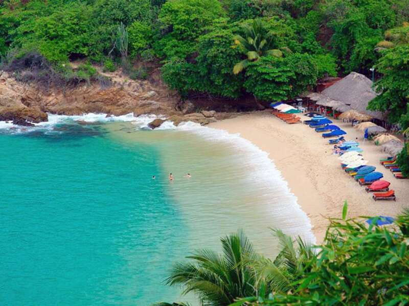 Puerto Escondido: Boat Cruise and Market Visit - A six-hour look at Puerto Escondido from land and sea
