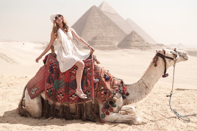 Pyramids, Egyptian Museum & Bazaar With Photographer - Why the guide matters more than the vehicle