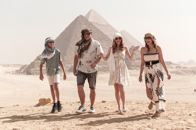Pyramids, Egyptian Museum & Bazaar With Photographer - Two hours among Egypt’s greatest antiquities