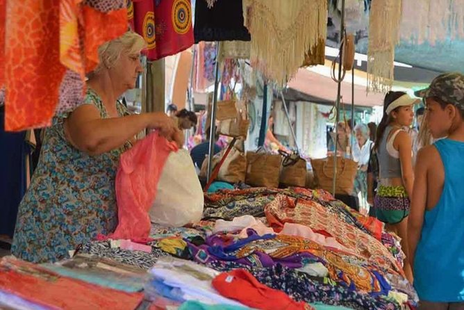 Quarteira Market & Town Bus Trip from Albufeira - Two hours at Quarteira’s market